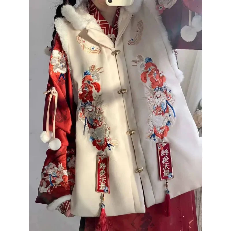 Fit For 115kg Ladies New Year Costume Women Chinese Red Embroidered Hanfu Cosplay Costume Winter Hanfu Costume Plus Size 4XL