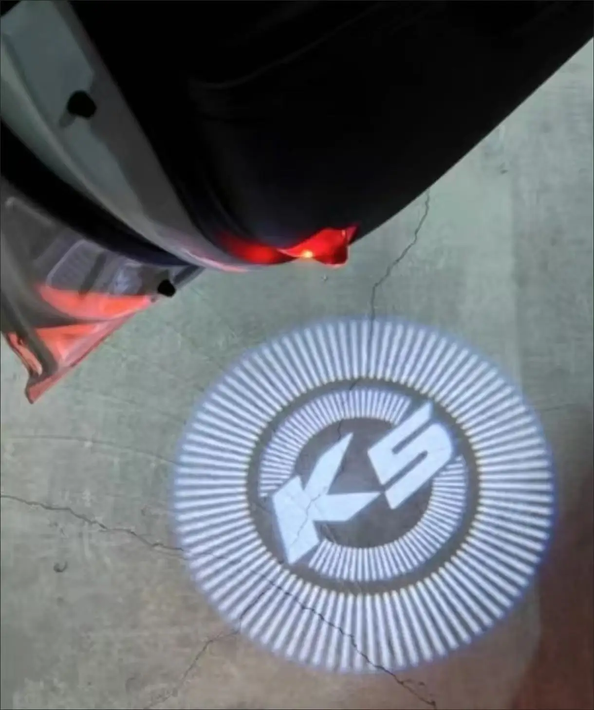 

2PCS LED Car Door Light HD Courtesy Welcome Lights Laser Logo Projector Lamp for KIA K2 K3 K4 K5 KX5 Car Accessories Interior