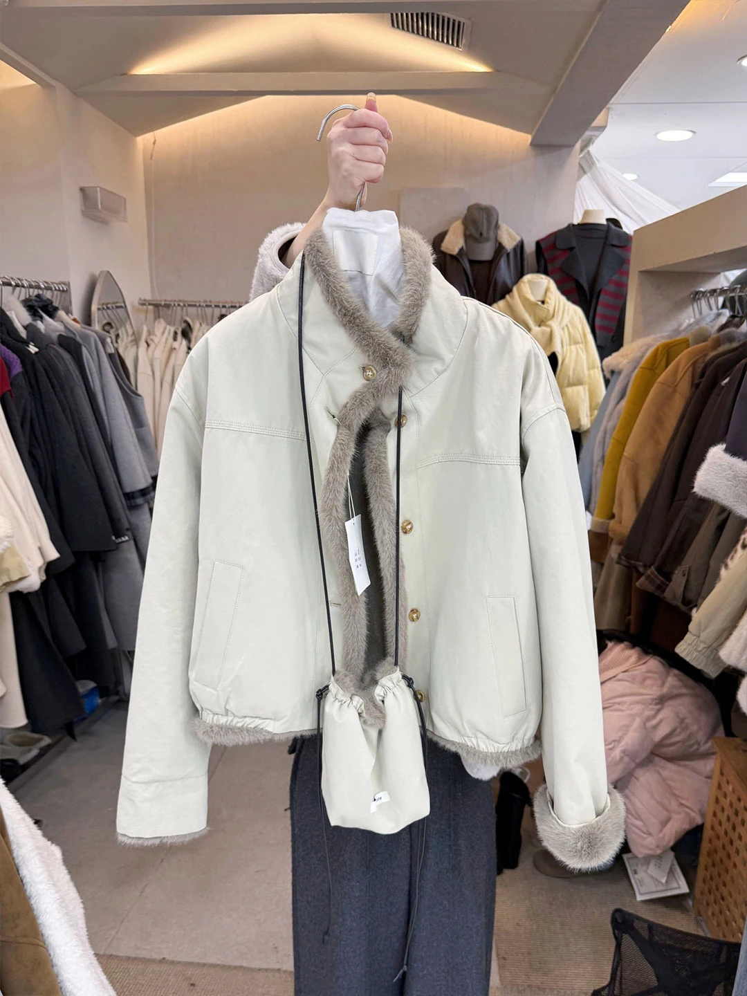 Double-Sided Wearable Thickened Plush Jacket Women's Winter Loose Casual Stand Collar Fur Coat Upper Apparel Retro Style Long...