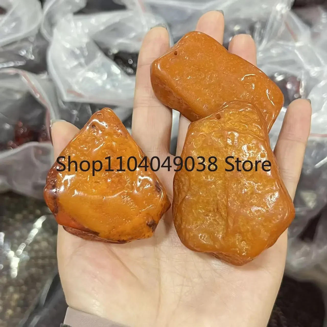 

Polish Amber Resin Pendant Necklace, Original Stone, Random Shape, Old Beeswax Pendant Accessory