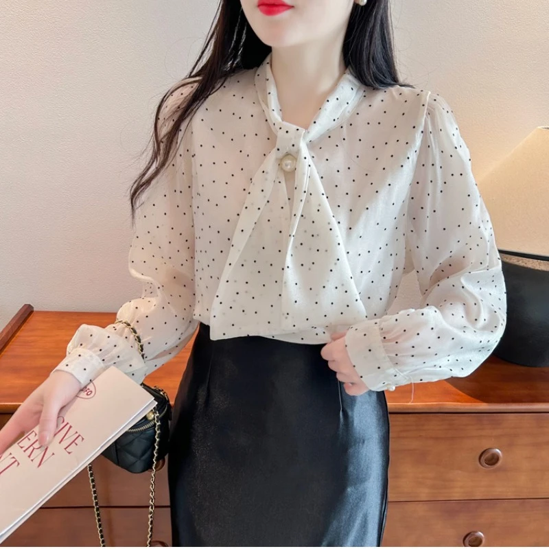 Polka Dot Parel Blouse Vrouwen Franse Stijl Lente En Herfst 2024 Lange Mouwen Kantoor Lady Mode Basis Strik Pullover Tops Dames