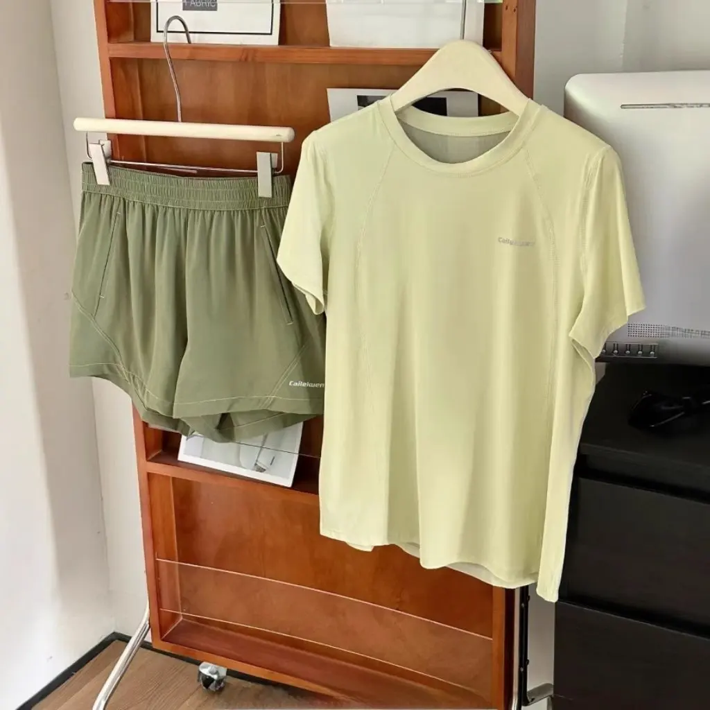 

Cailekuen Women's Nude Sports Suit 3.0 Summer Fashion Casual Ice Silk Two-Piece Set Quick-Drying Breathable Fitness Outfit