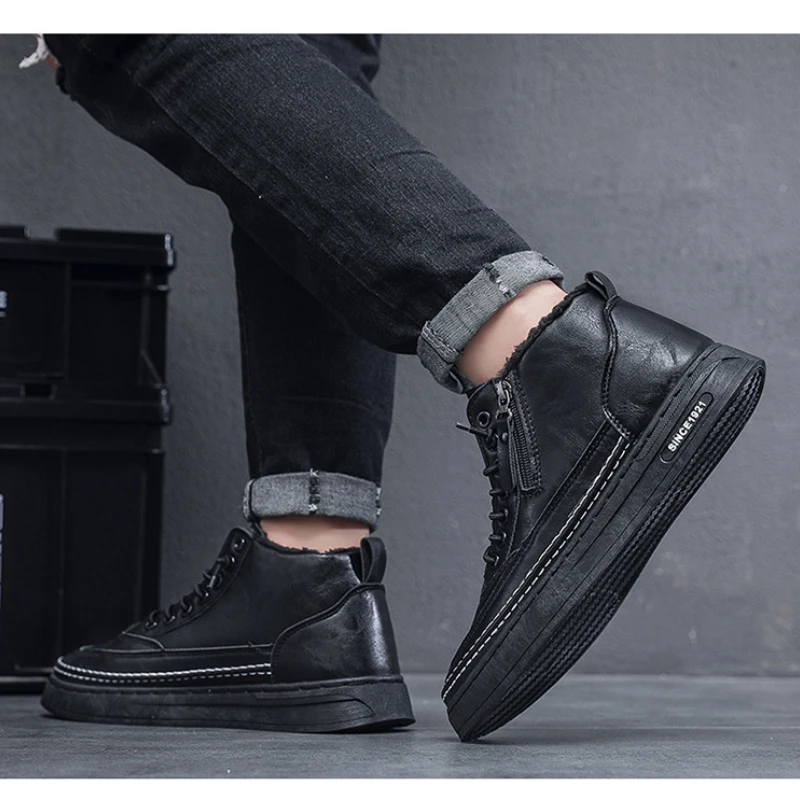 Winter Thickened Velvet High-top Shoes for Men, Korean Style Versatile Snow Boots, Non-slip Warm Cotton Shoes and Leather Shoes