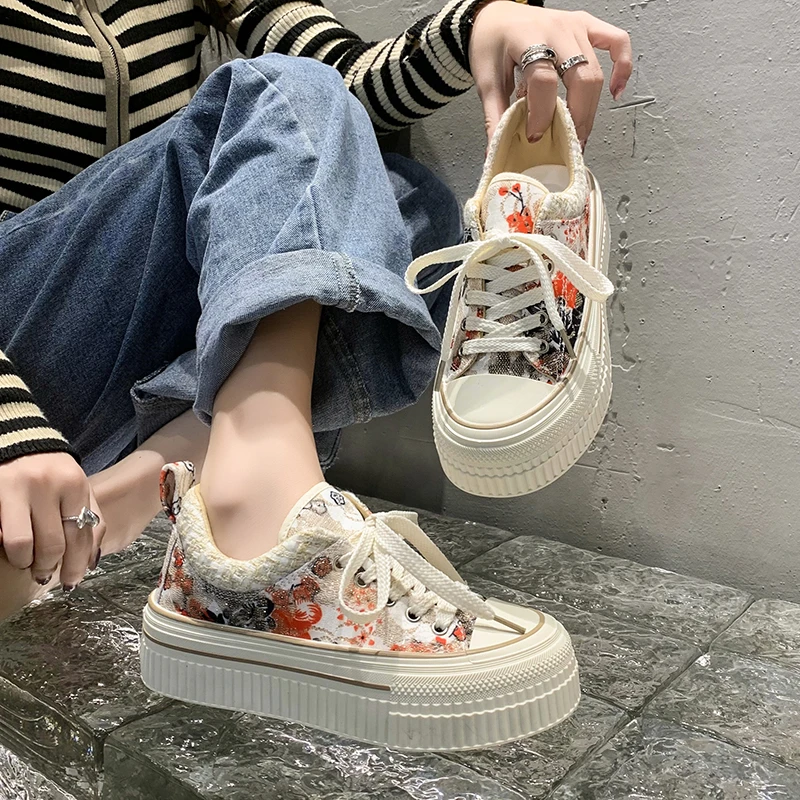 Women Canvas Shoes Female Multicolor Platform Sneakers Ladies Lace Up Thick Bottom Casual Shoes Flat Skateboard Shoes