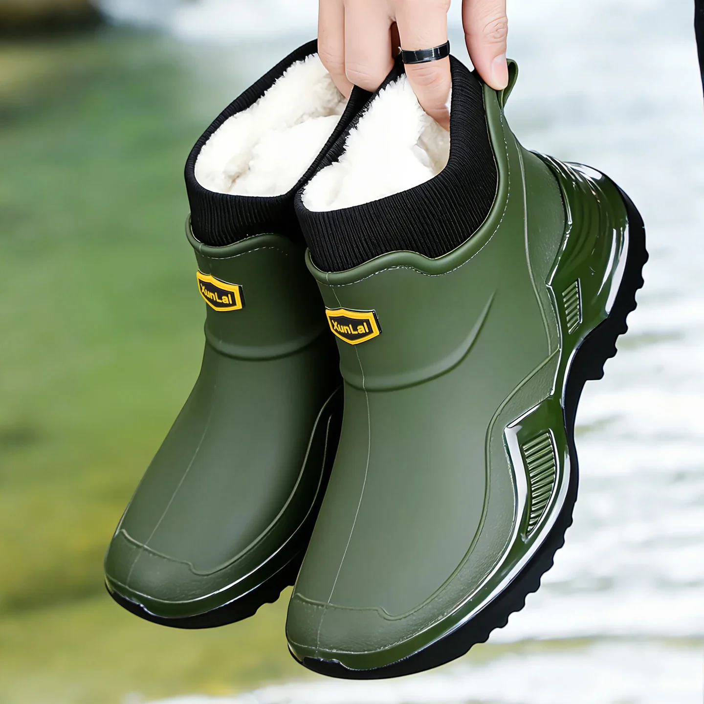 New Waterproof Men's Rain Shoes Winter Warm Plush Men Rain Boots Outdoor Non-slip Couple Rain Shoes Fashion Men's Work Boots