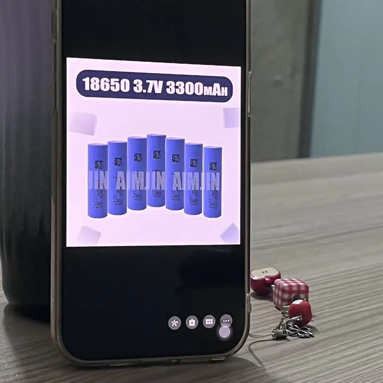 

3.7V 3300mAh 18650 Li-ion Rechargeable Battery with Charger for Remote Control Screwdriver Flashlight Bestselling 33G