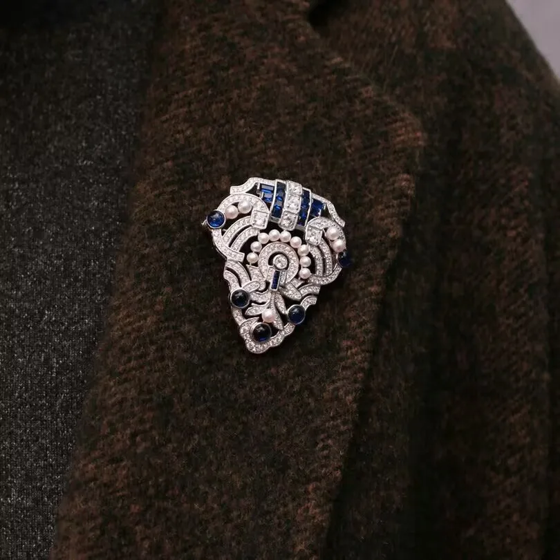 Imagem -04 - Broche Escudo com Pérola de Água Fresca Zircão para Mulheres ou Amantes Jóias Finas para Terno