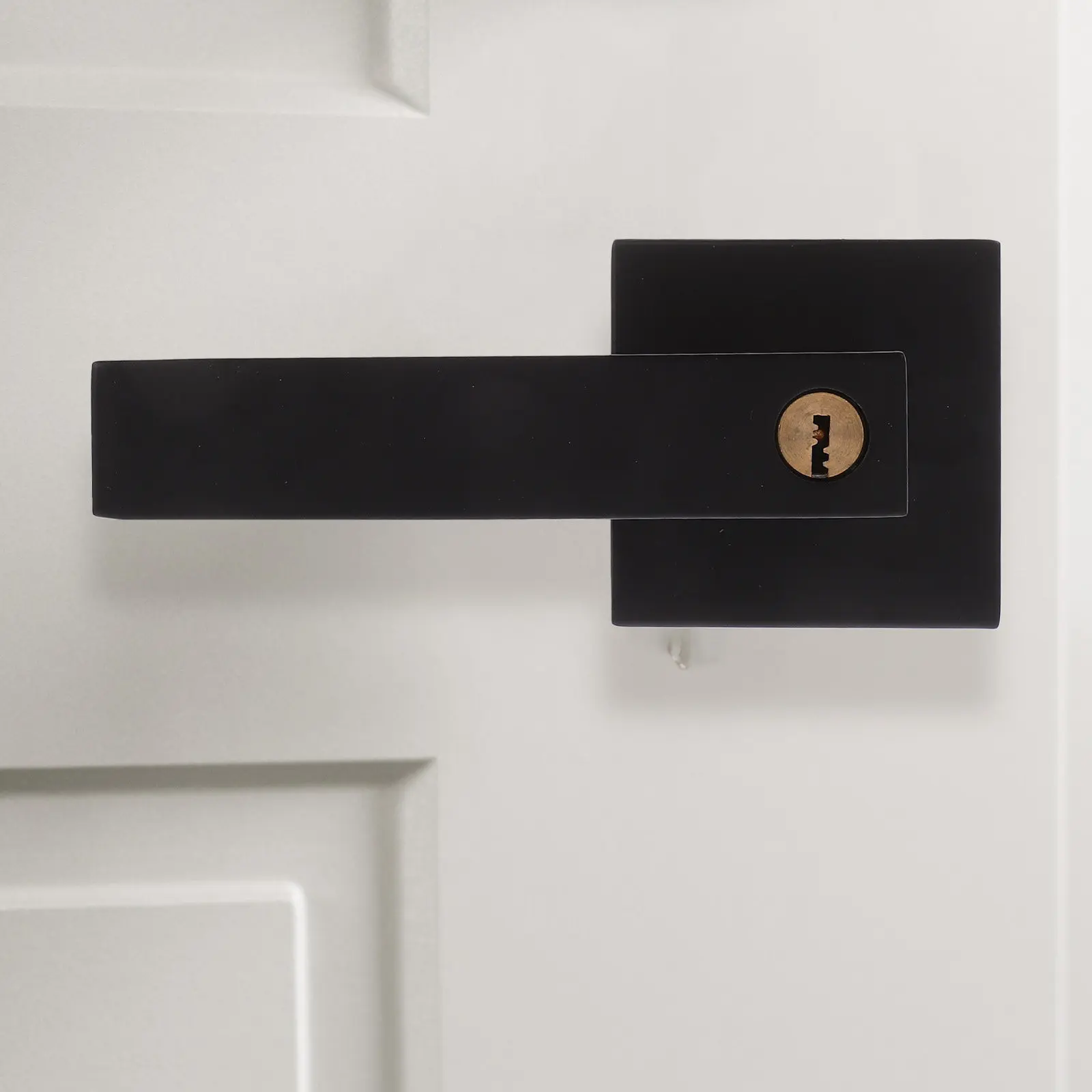 

1Set Aluminum Interior Door Knob with Lock Matte Black Ergonomic Lever Handle Universal Fit for Residential Commercial Doors