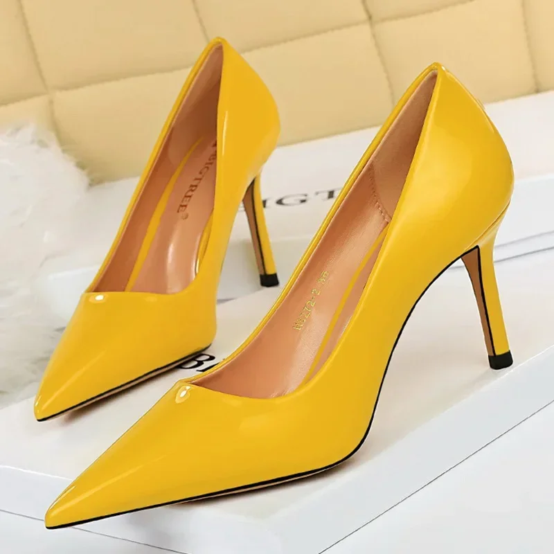 Women Classic Leather Kitten Low Heels Blue Yellow Work Shoes Lady Daily 8.5cm High Heels Wedding Bridal Fetish Glossy Pumps