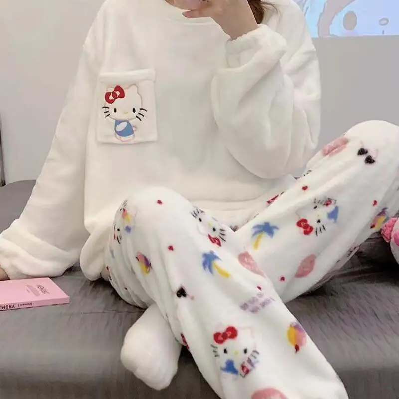 ชุดนอนซานริโอ้ลายการ์ตูนเฮลโลคิตตี้น่ารัก สไตล์นักเรียนลำลอง สำหรับฤดูใบไม้ร่วงและฤดูหนาว คอกลม ชุดนอนสไตล์ใหม่