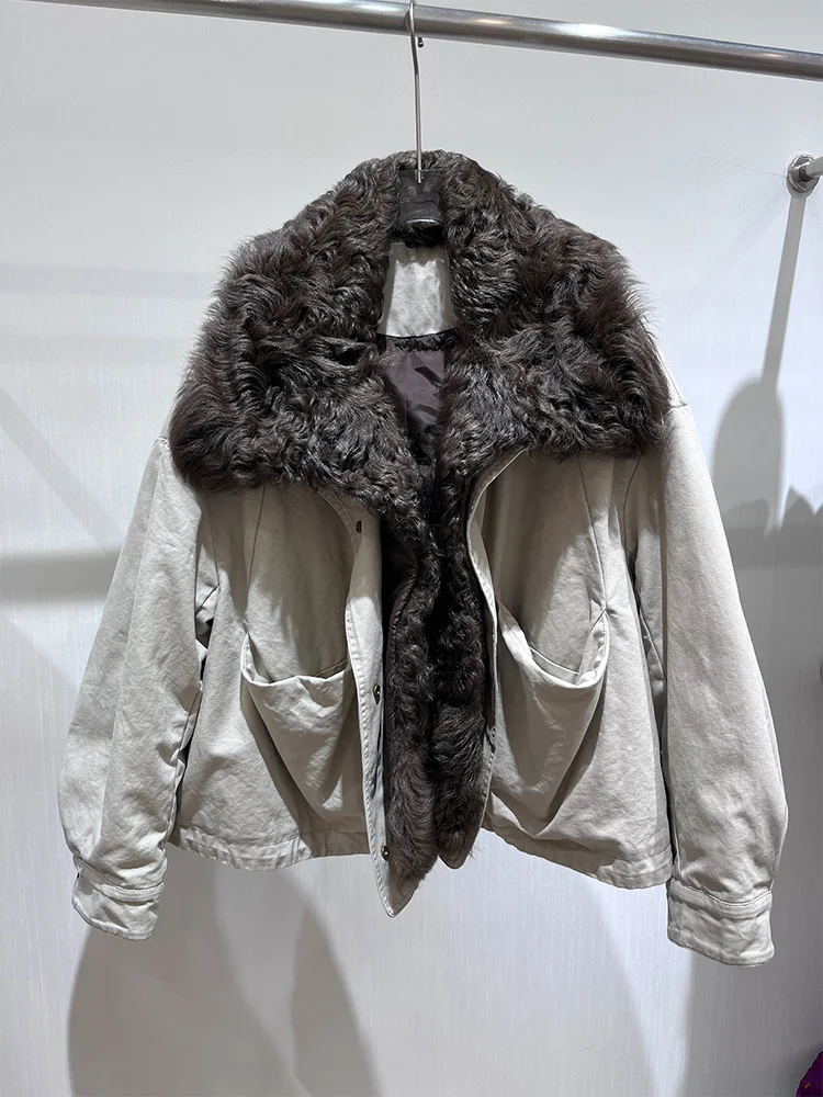 Cappotti invernali da donna in denim bianco con piumino d'oca bianca con collo in vera pelliccia di agnello naturale e piumino femminile di lusso