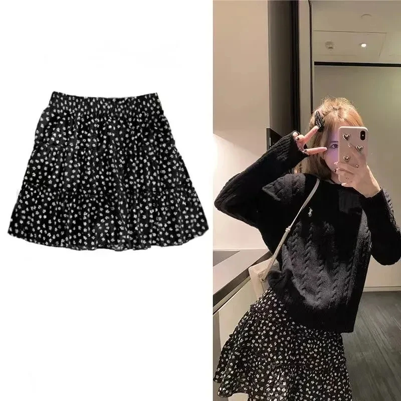 Falda coreana con estampado Floral para mujer, minifalda negra elegante, ropa de calle informal, 2024