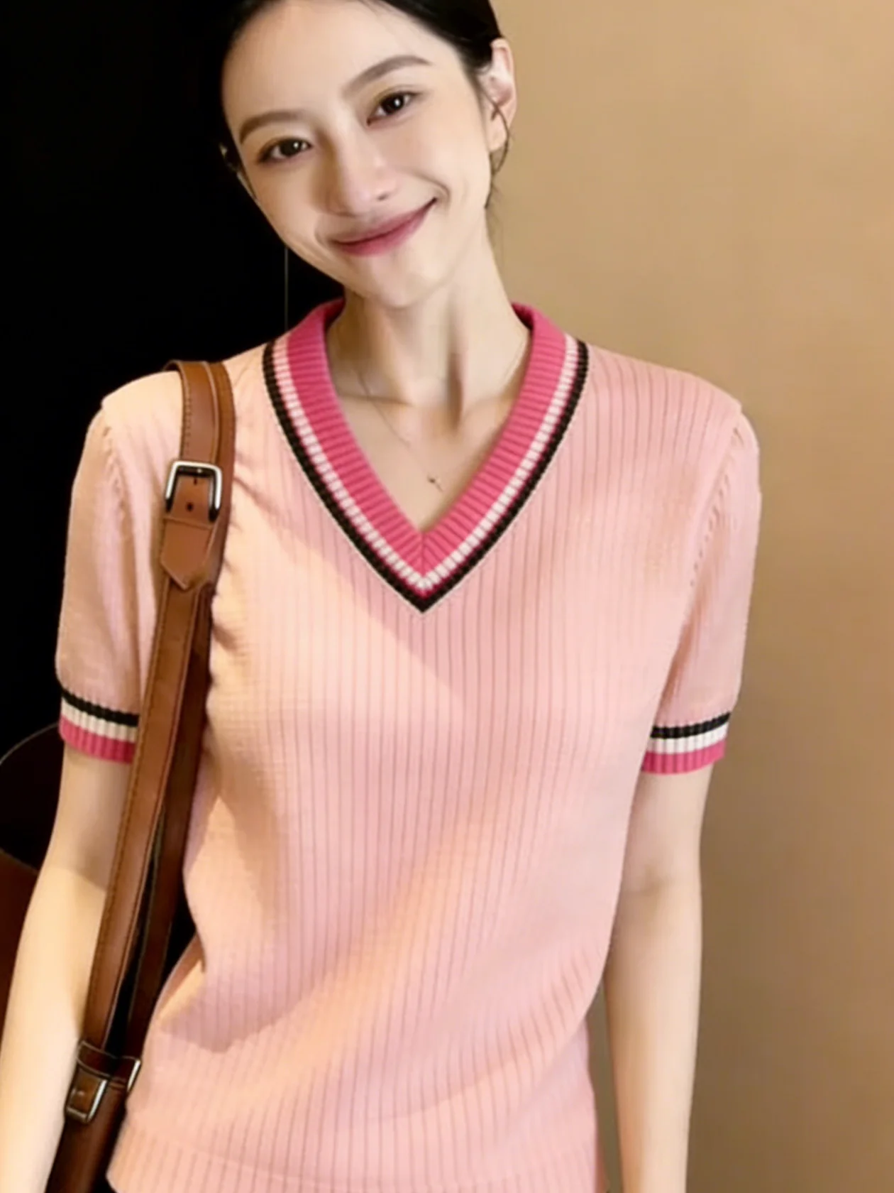 Slimming V-Neck Knitwear Short Sleeve Commute Fashionable Women's Casual Style Color Block T-Shirt Standard Fit Summer Top
