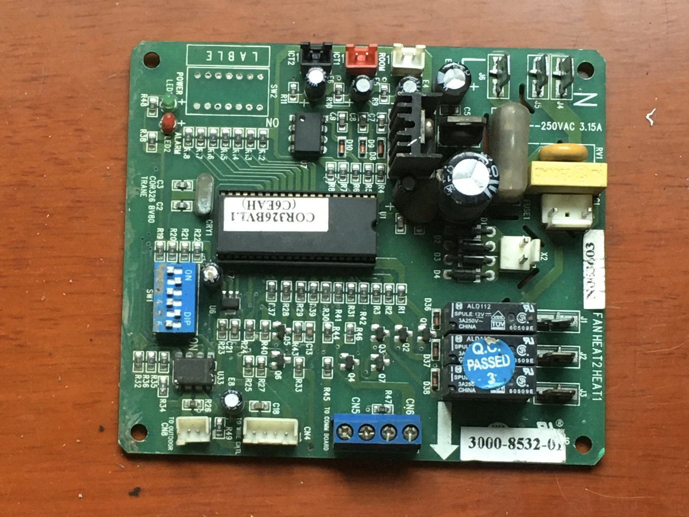 TRANE3000-8532-01（COR326） main board circuit board
