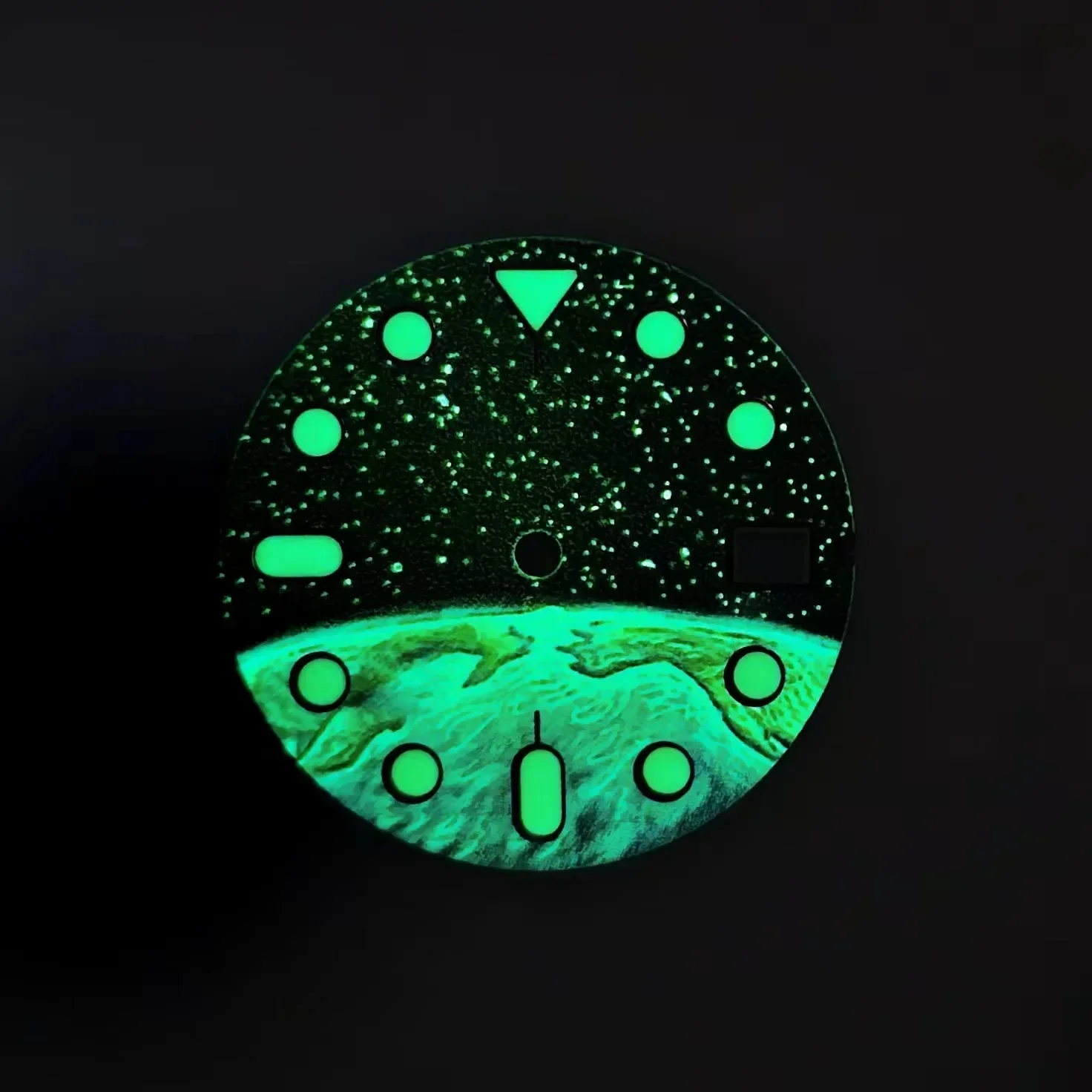 جديد NH35 ساعة الطلب 28.5 مللي متر السماء المرصعة بالنجوم الأرض الهاتفي الأخضر مضيئة ساعة الوجه تعديل ساعة اكسسوارات لحركات NH35 NH36