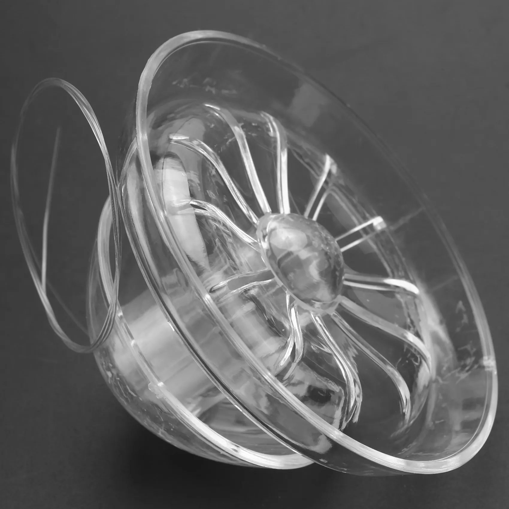 Snail Trap For Fish Tank,Aquarium Fish Plant Tank Plastic Clear Snail Trap Aquarium Fish Tank Plants Planarian Leech Catcher HOT