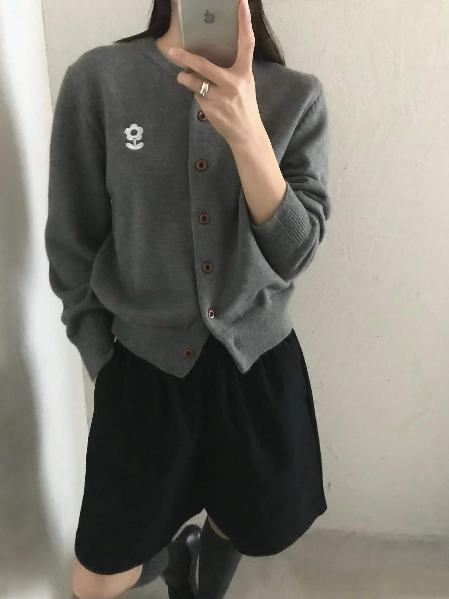 

Ladies' Loose Fit Embroidered round Ne Knitwear Soft Comfortable Korean Sle Commute Faion Slimming Effect Early Autumn