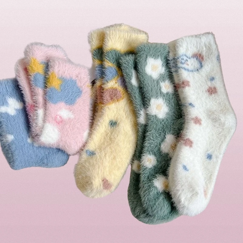 Chaussettes mi-tube respirantes en velours de vison pour femmes, chaussettes de dessin animé, chaussettes chaudes et douces pour les pieds, haute qualité, mode, 5/10 paires