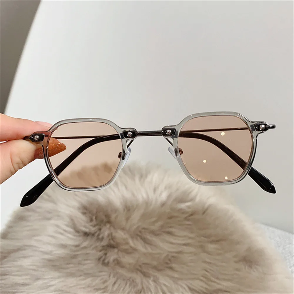 Retro Classic Lady Cat Rectangle Eyeglasses Small Frame Sunglasses Women Sun Glasses Fashion 2024 Accessories for Vehicles