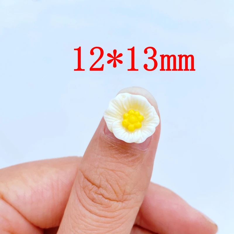 30Pcs New Mini Floret Flat Back Resin Scrapbook Kawaii DIY Home Furnishing Embellishments Hairpin Accessories