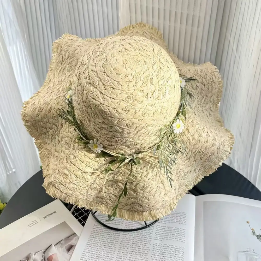 Hand-woven Raffia Straw Hat Sun Protection Wide-brimmed Fisherman's Hat Casual Chrysanthemum Design Beach Hat For Summer Outings
