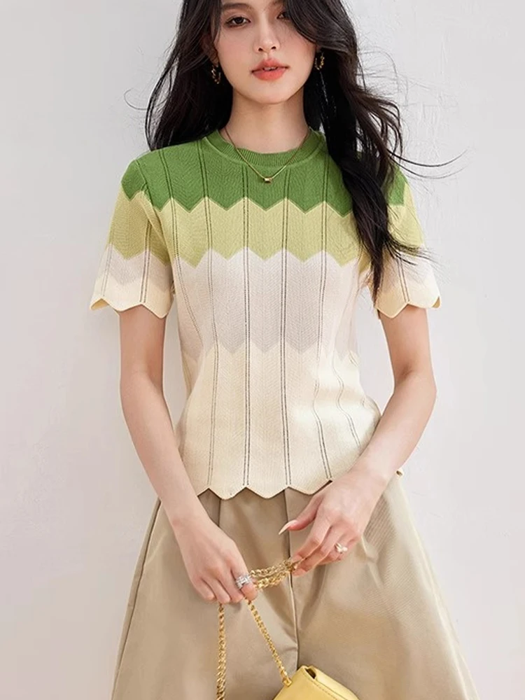 

Summer een adient Stripe ort Sve Top Versatile High-End Feeling Commute Sle Loose Fit Korean Version T-irt