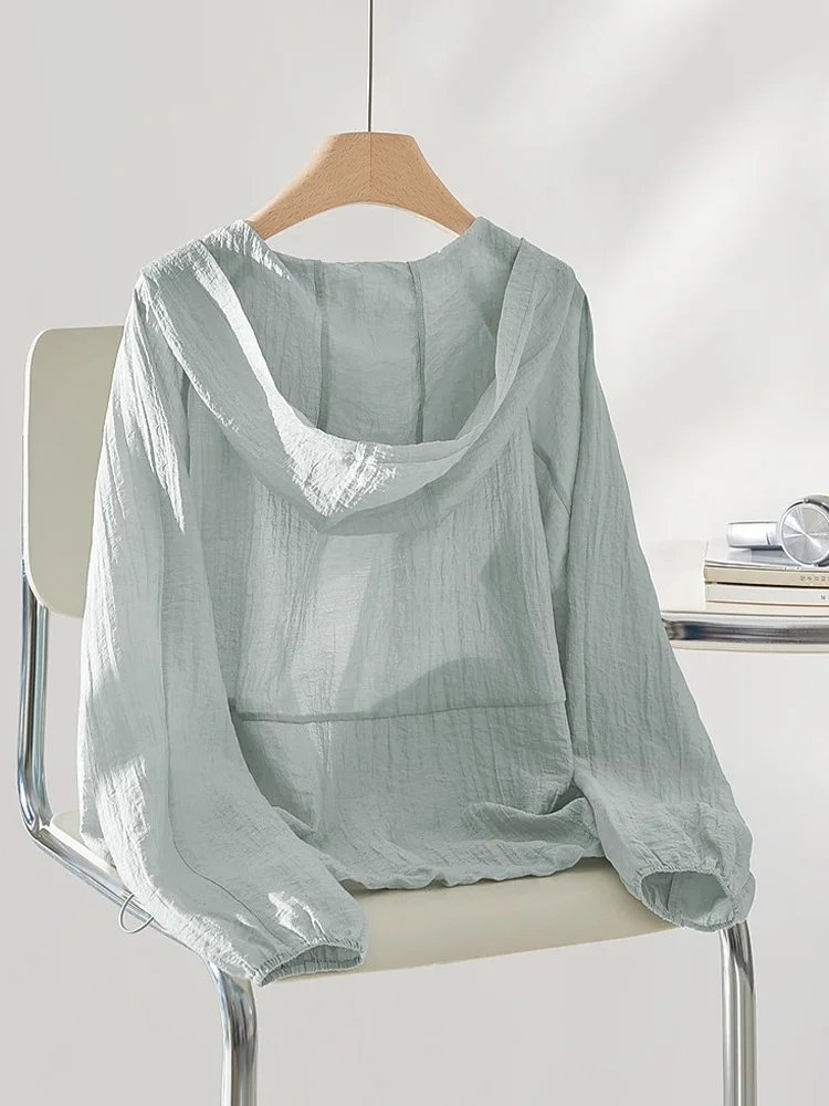 Luźna, swobodna kurtka damska z kapturem, zapinana na zamek, uniwersalna, chroniąca przed słońcem, modny design, wiosna 2025