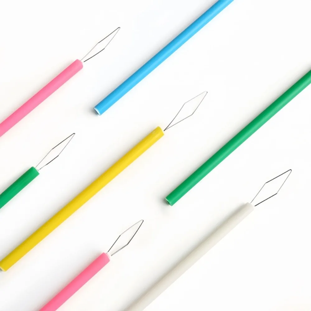Plastic Cylindrical Colored Needle Threading Machine Is Used for Sewing Machine Thread Accessories Bead Tools DIY Accessories