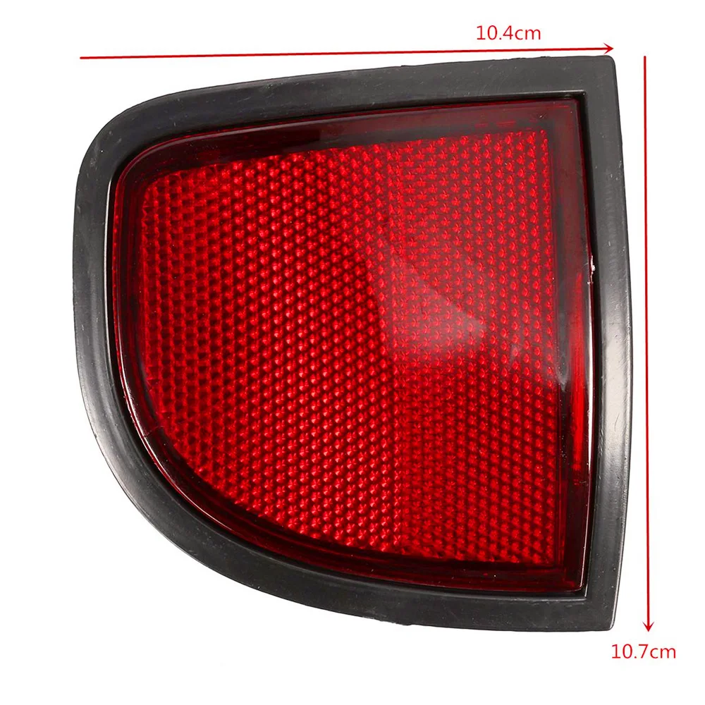 Rear bumper reflector for Mitsubishi L200 2005 2006 2007 2008 2009 2010 2011 2012 2013 2014
