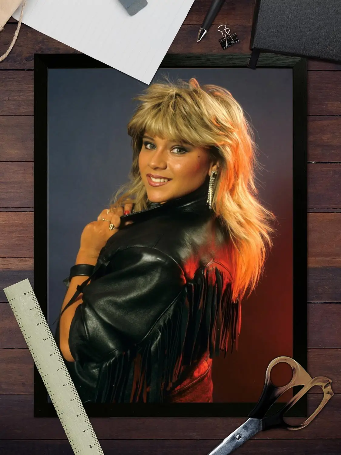 Samantha Fox Canvas Art Poster and Wall Art, Picture Print, Modern Family, Bedroom Decor, Posters,Decorative painting