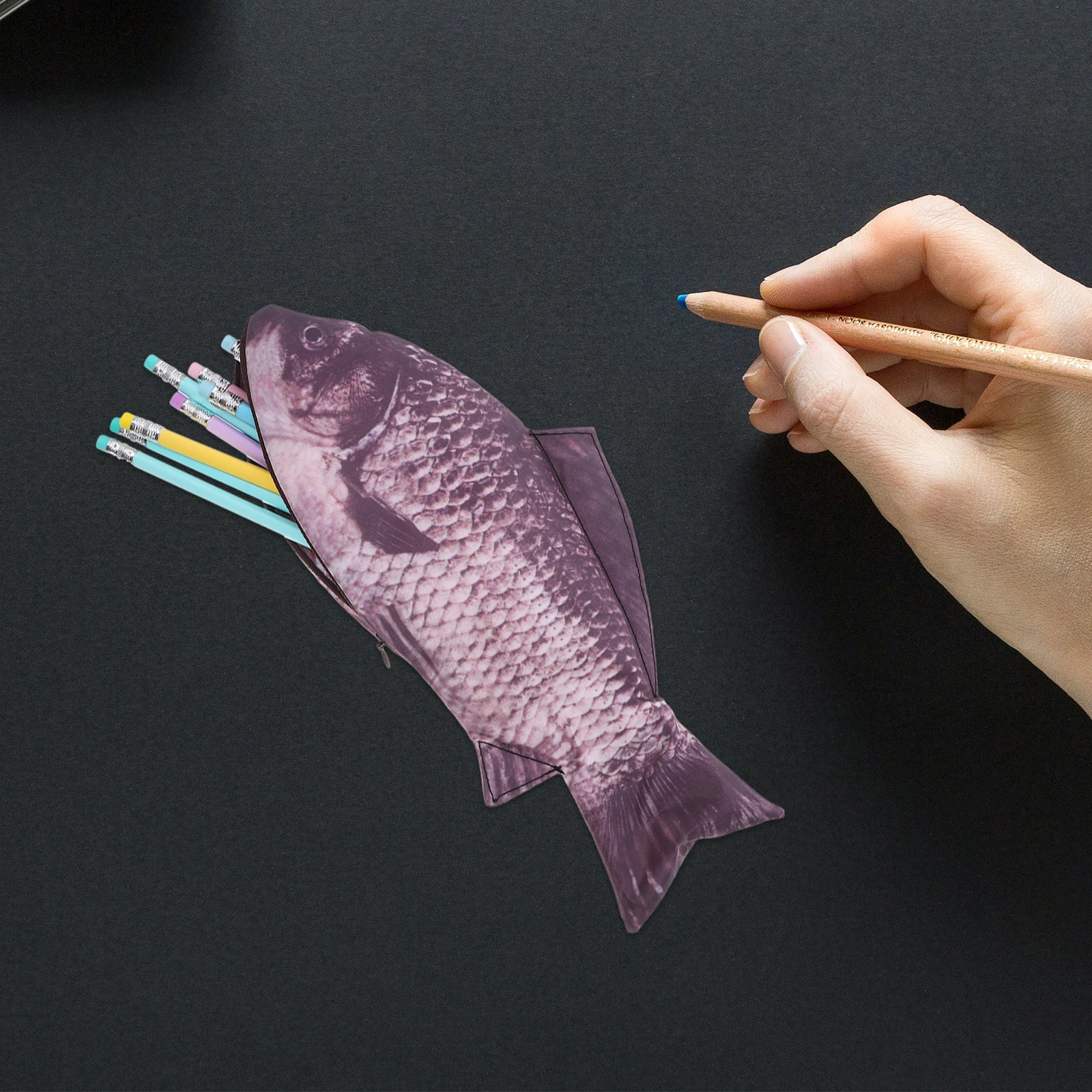 

Realistic Fish Shaped Pen Bag Nylon Pencil Case with Zipper for School Makeup Storage Design Funny