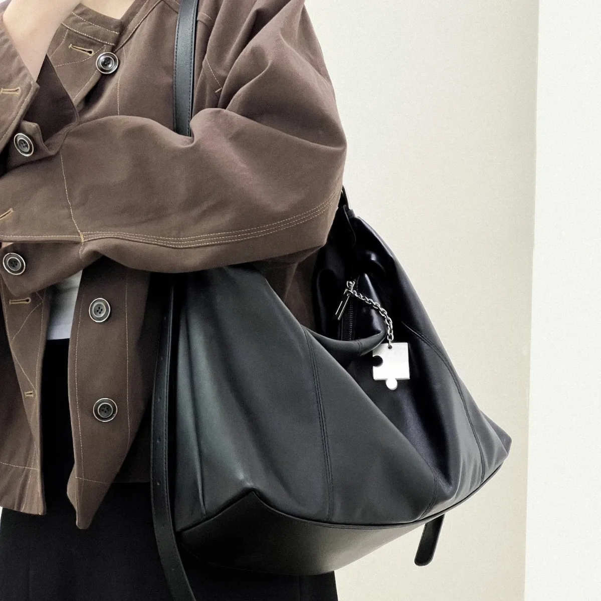 

2025 Popular Large-capacity Crossbody Armpit Handbag Women's Shoulder Commuting Versatile Fashion Casual Dumpling Bag