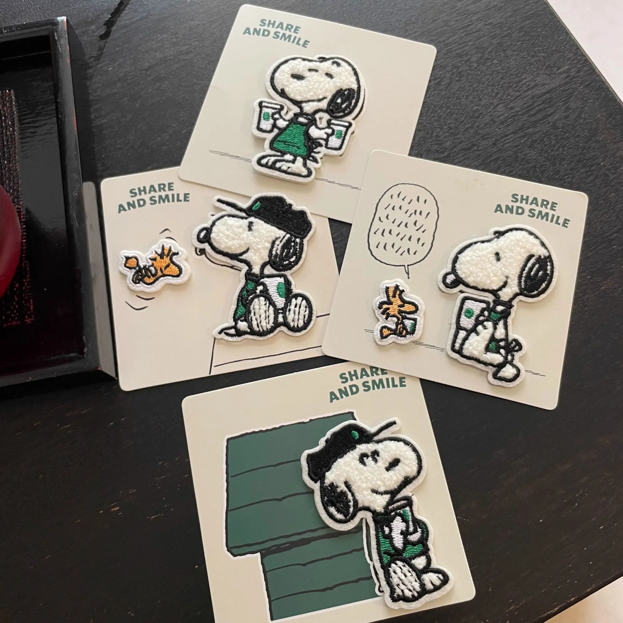 

4 Styles Anime Kawaii Snoopy Felt Embroidered Self-paste Cute Cartoon Decorative Stickers Creative Gifts Diy Toy Gifts