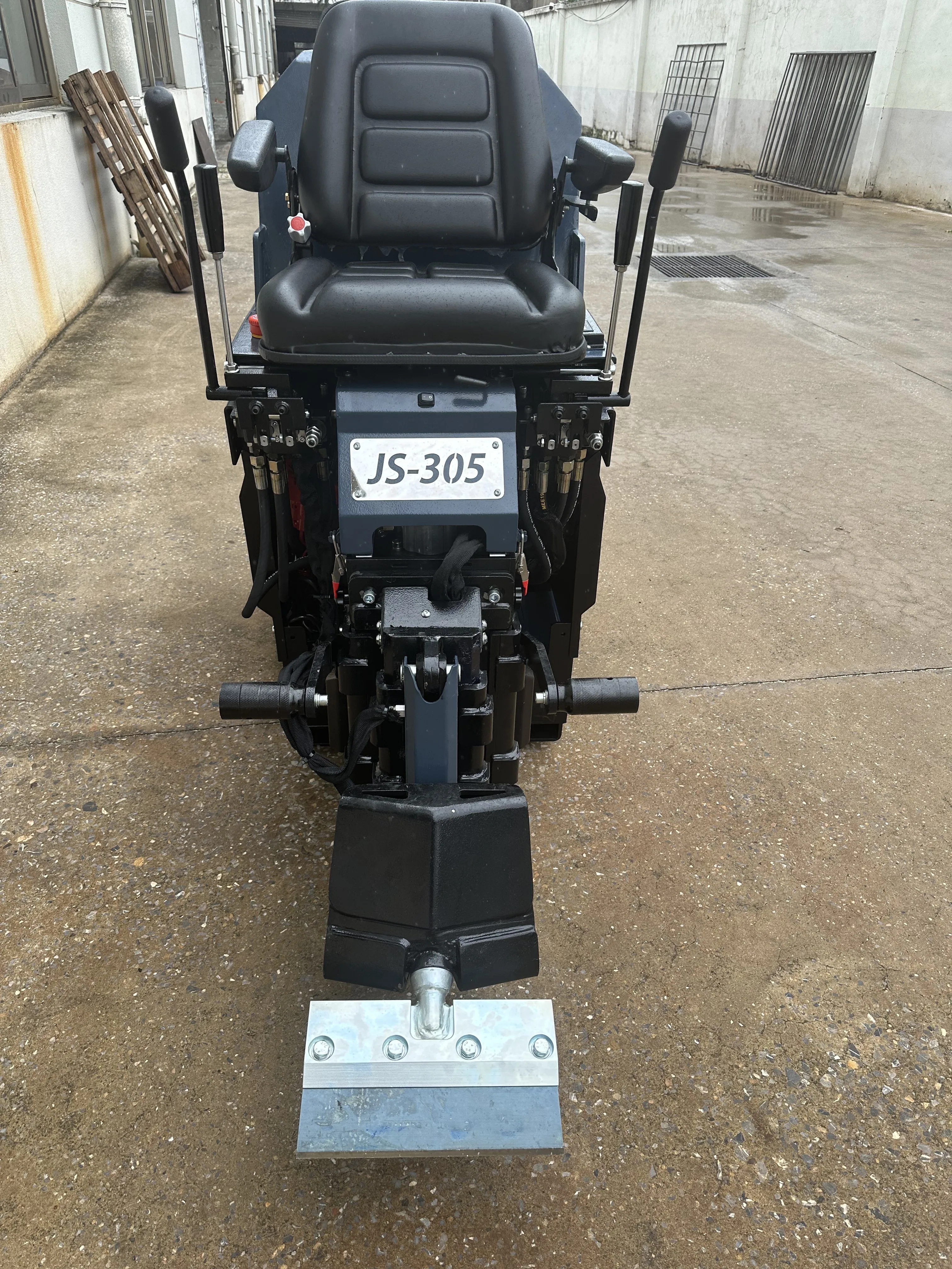 Ride on Tile Parquetry and Carpeting Removing with 1-year Warranty Factory Price CE/ISO9001 Approval  Floor Stripper