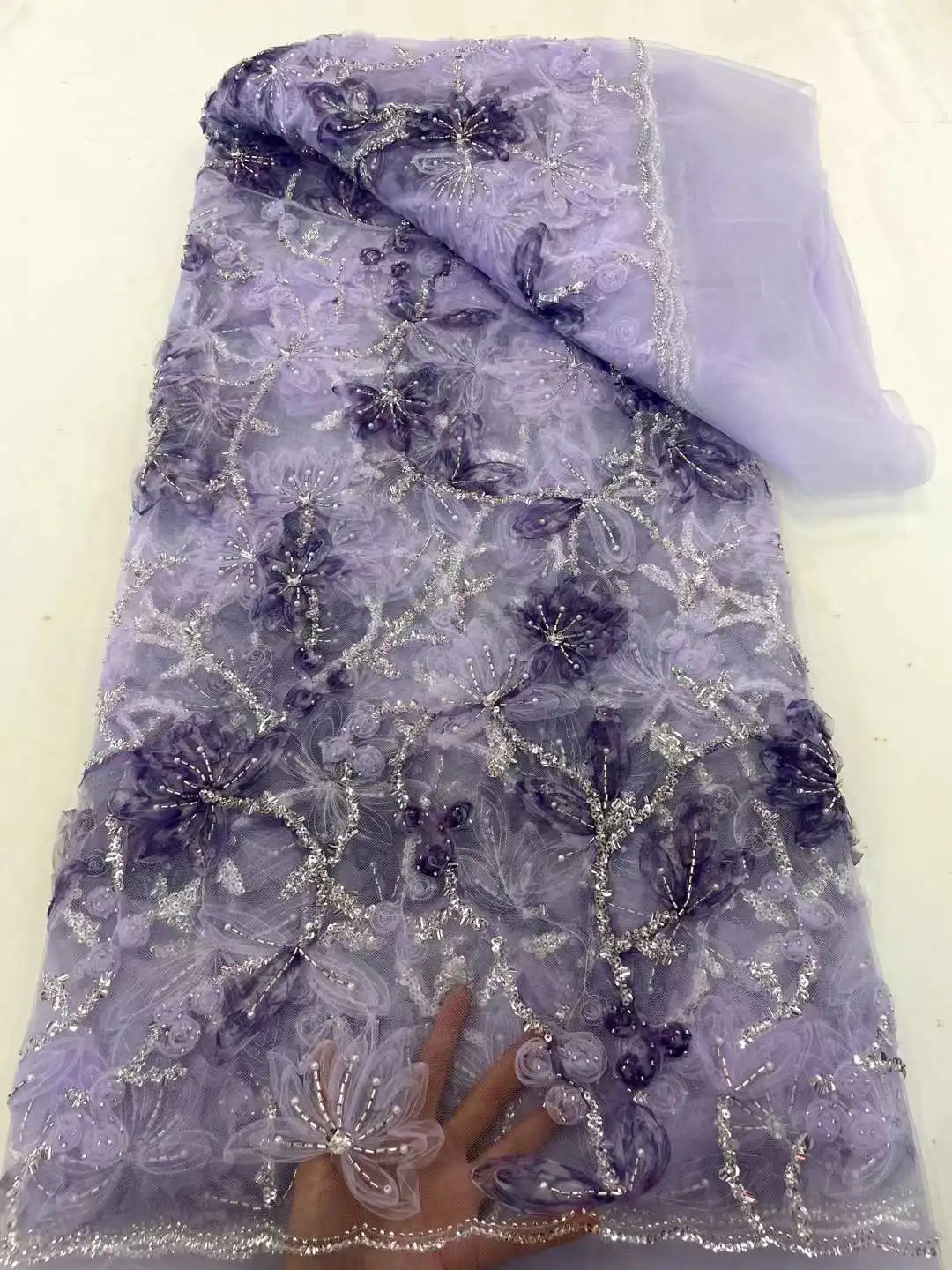 

High Quality Fashion 2024 African Tulle Embroidered Lace Fabric Luxury Elegant Sequins Beads For Wedding Dress Party Sewing