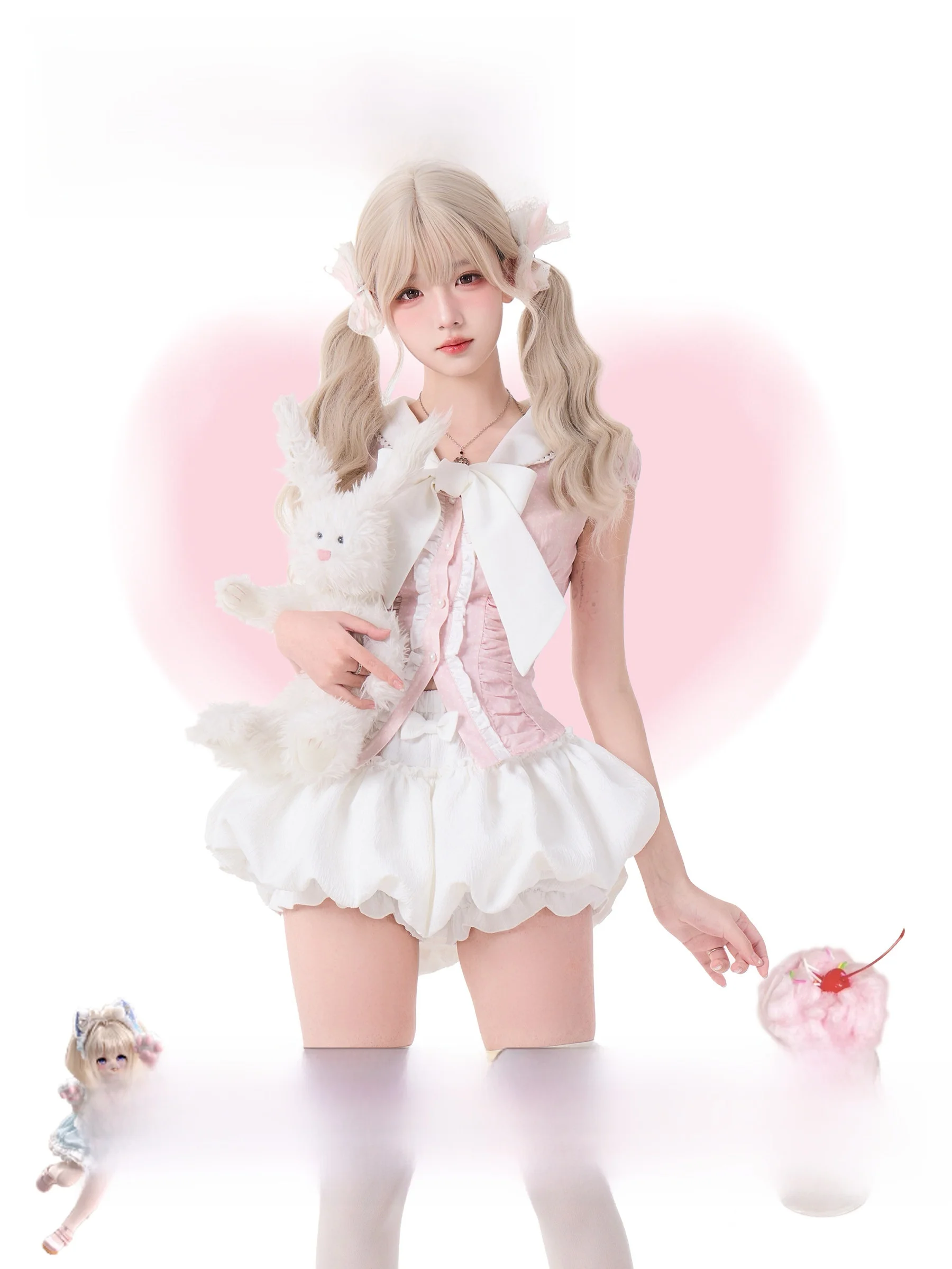 

Комплект для девочек: топ с коротким рукавом в стиле Daily Style Pink Fog Milk Cream и шорты с белыми цветочными бутонами, расклешенные брюки с высокой талией