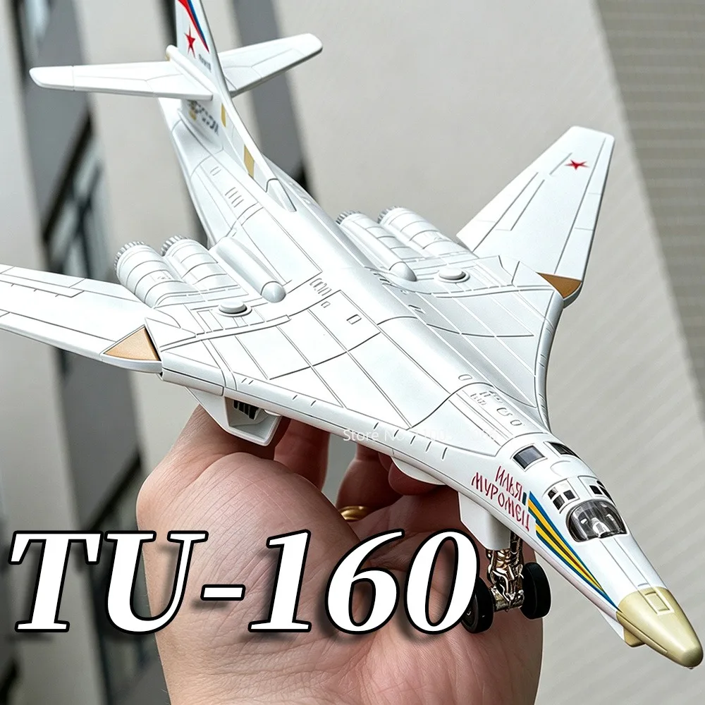 1:150 Model Toy Tu-160 Strategic Bomber Metal Diecast Military Aircraft Sound Light Pull Back Edutainment Airplane Toys for Boys