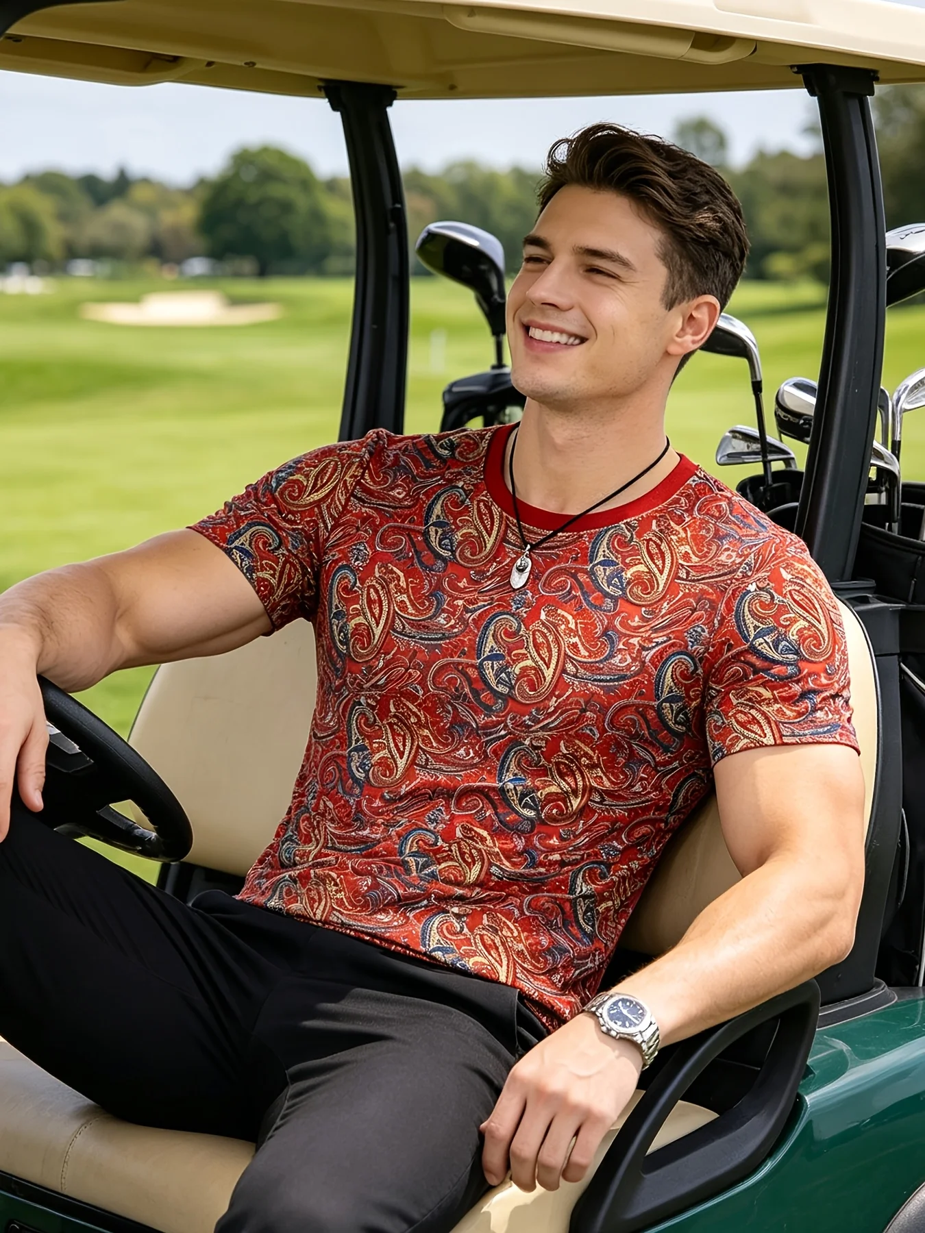New men's short-sleeve T-shirt, loose-fitting and tailored with printed designs, versatile basic crew-neck top suitable for spri