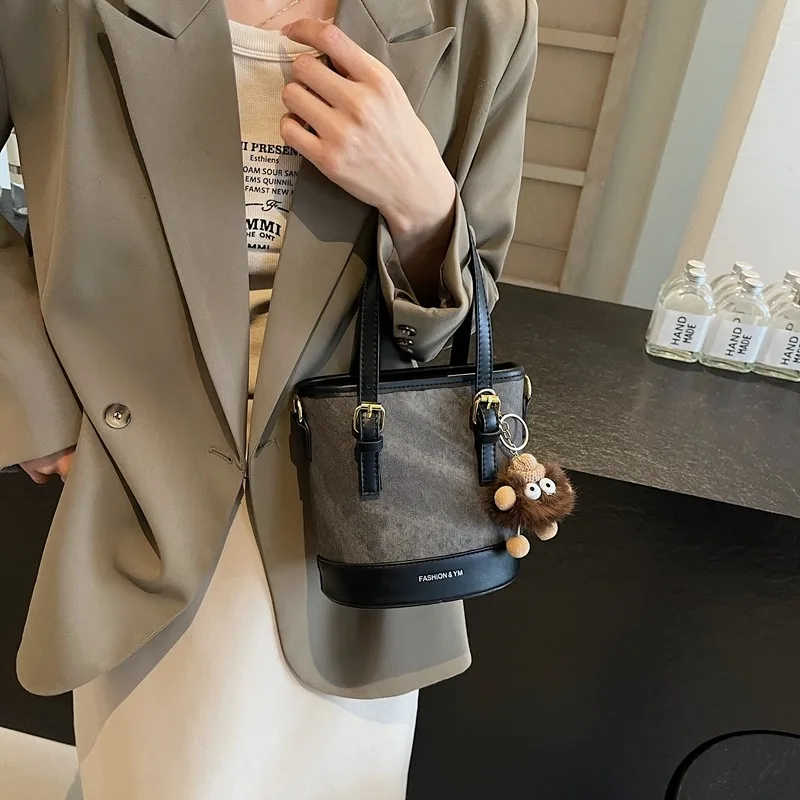 

Женская стильная сумочка с изысканным прикосновением для свиданий и романтических вечеров Элегантный компаньон