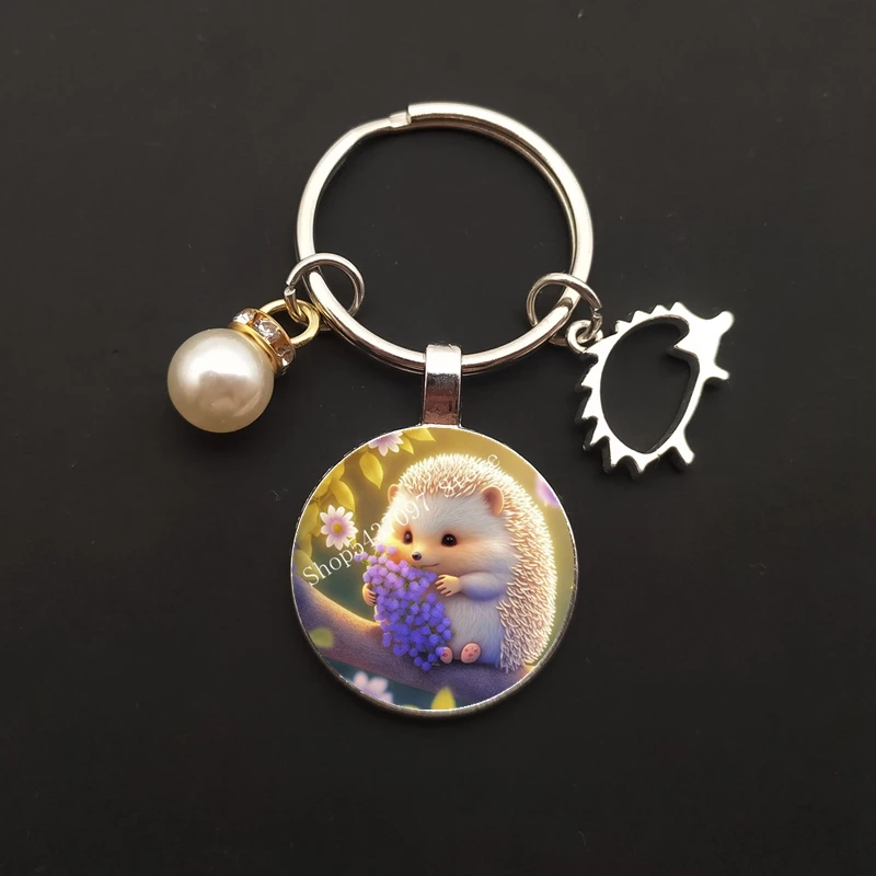 Cute Hedgehog Keychain Circular Glass Keychain Animal Keychain Women\'s and Men\'s Bags Car Accessories Creative Gift