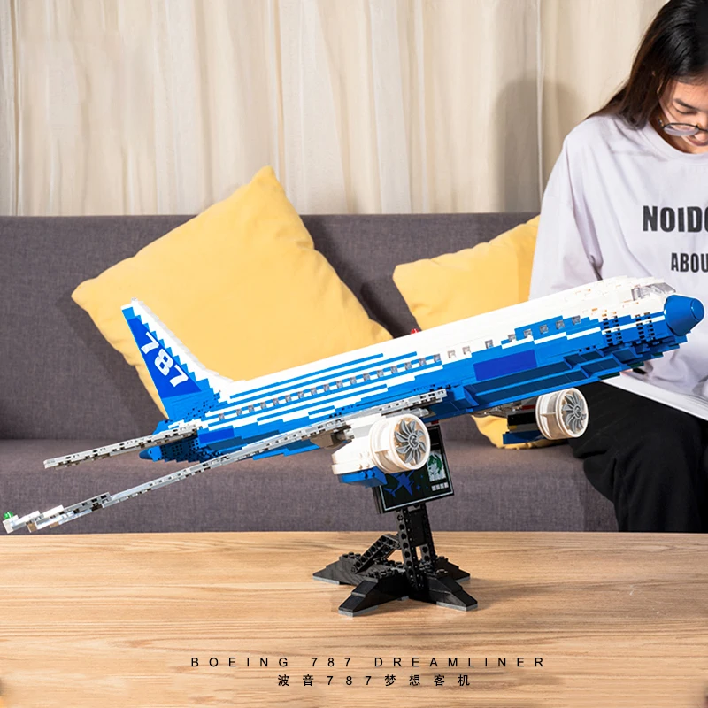 Creative Assemble Boeing 747 Dreamliner Model Kit - Create Your Own Airplane with Building Blocks Sets For kids Gifts