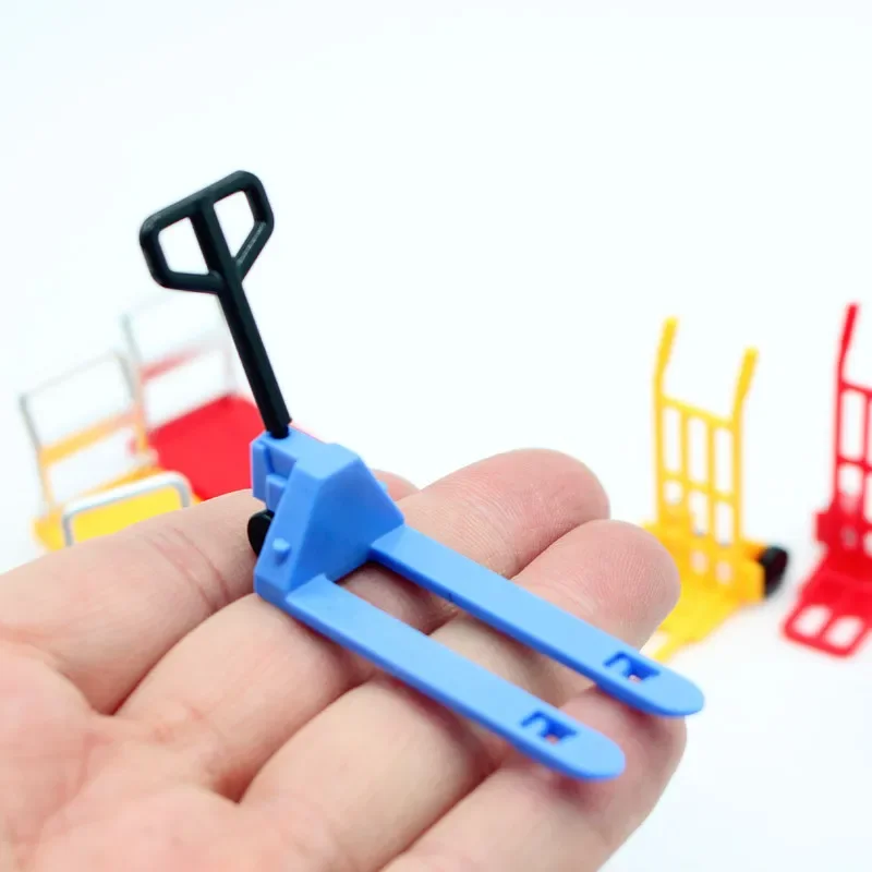 

1:12 Dollhouse Mini Trolleys 1set Forklift Cargo Handling Tools Miniature Bulk Model Doll Accessories Toys Home Decor Decoration