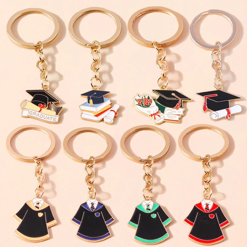 Cute Academic Dress Keychain for Graduation Ceremony Mortarboar Pendant for Students Bag Accessories Creative Jewelry Gift
