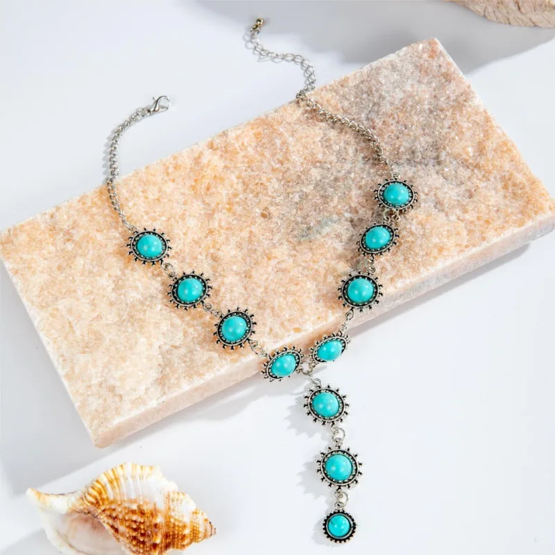 Bohemian style retro turquoise, versatile ethnic style geometric alloy necklace with collarbone chain for women