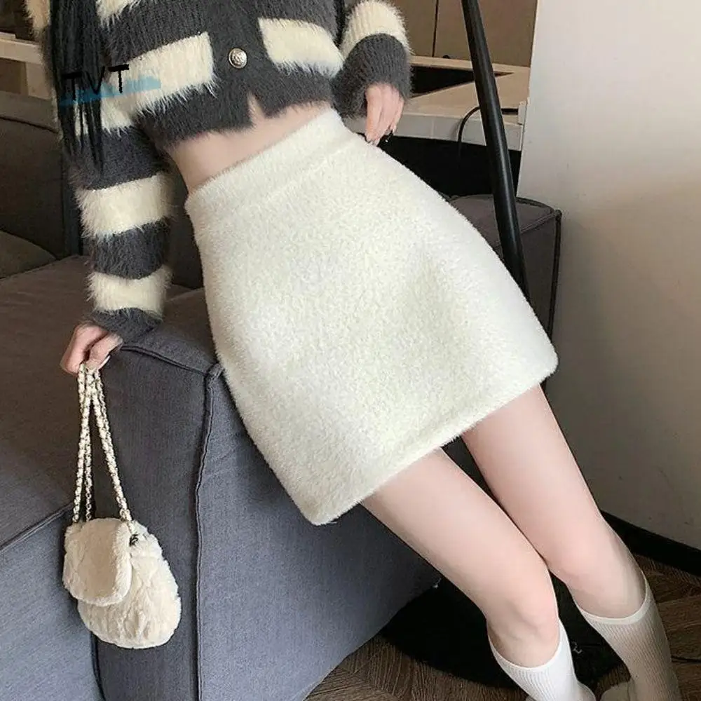 

Plush Imitation Mink Fleece Skirt Autumn Winter Spicy Girl Style Short Mini Skirts Retro Ins High Waist A-line Skirt Lady