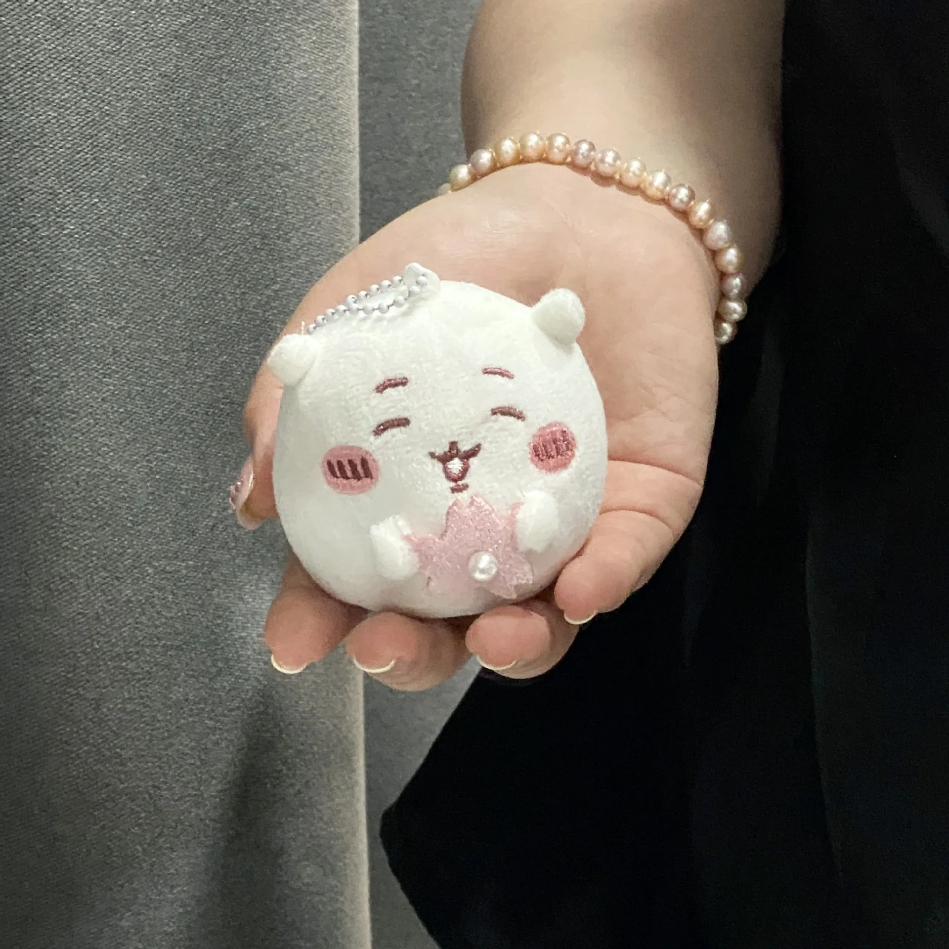 Cutejiyi Kirschblüten-Serie Kirschblüten-Bonbon Kleiner Anhänger Charm Puppe Schlüsselanhänger Geschenk Rakko Usagi Momonga auf Lager