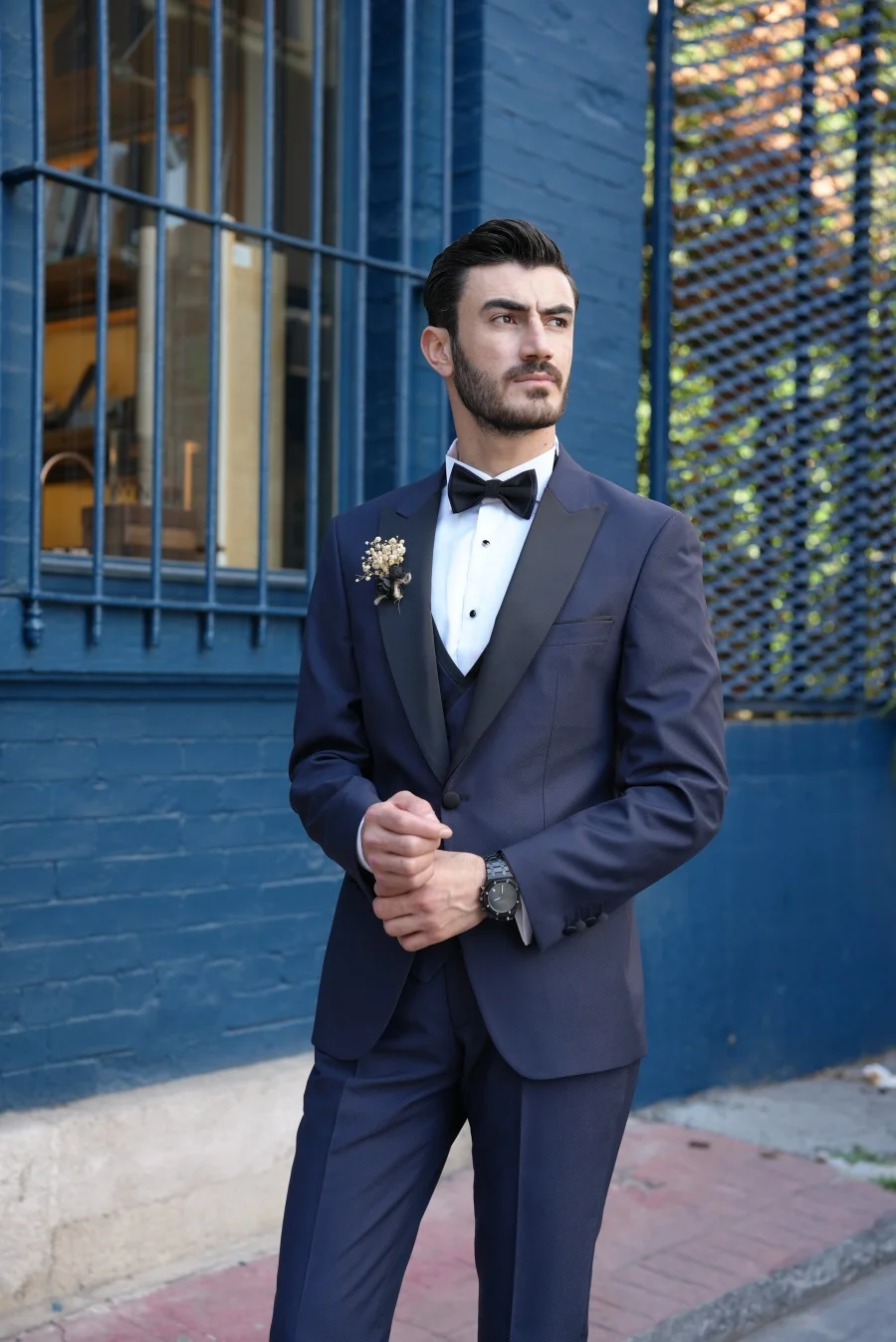 

Peak Lapel Single Breasted Full Men's Suits 3pcs Blazer Vest Pants Formal Party Wedding Groom Suit