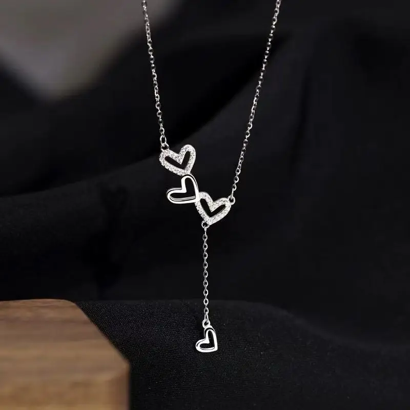 Love necklace, high-end feeling, student collarbone chain, gift for girlfriend