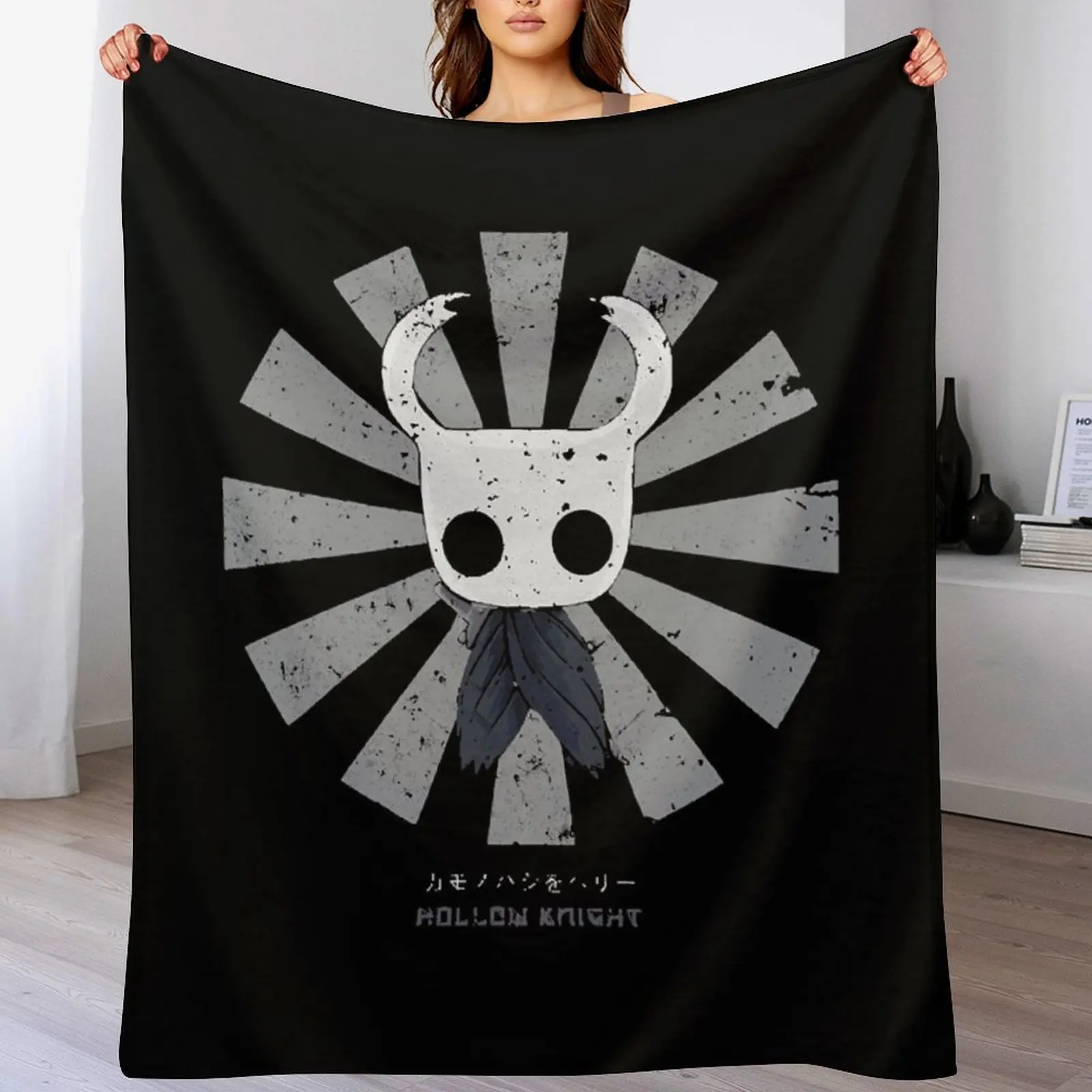 

Hollow Knight Retro Japanese T-Shirt Throw Blanket Vintage Extra Large Throw Travel Comforter Blankets