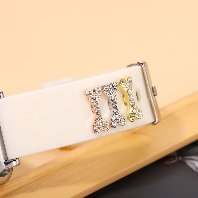 Pulsera de silicona para Apple Watch, accesorios de joyería pequeños, dijes divertidos de hueso de perro, dijes de uñas para iwatch, Correa deportiva